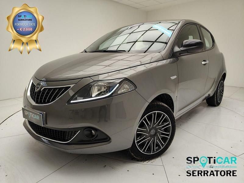 Grigio Usata 2023 Lancia Ypsilon Gold Due volumi | 12.500 € (Buon prezzo) - Immagine 1/4