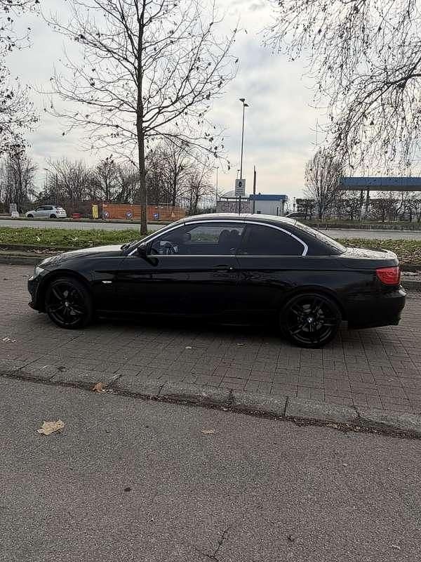 Usata BMW 320 Cabriolet 184 CV (135 kW) 2011 Cabrio