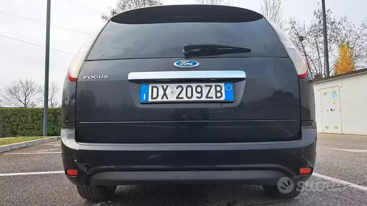 Usata Ford Focus Style 145 CV (106 kW) 2009 Nero Station wagon