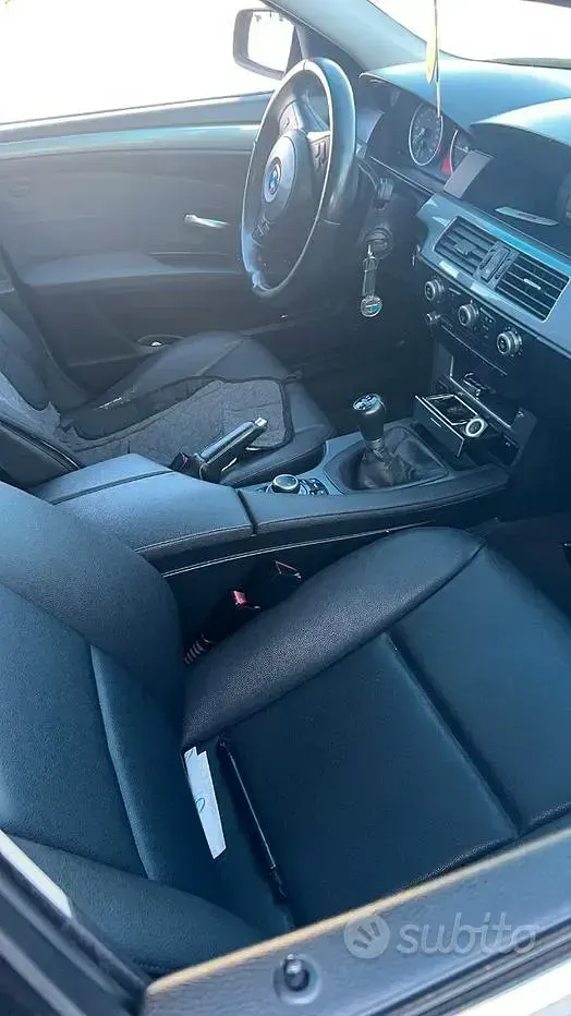 Usata BMW 520 170 CV (125 kW) 2009 Nero Station wagon