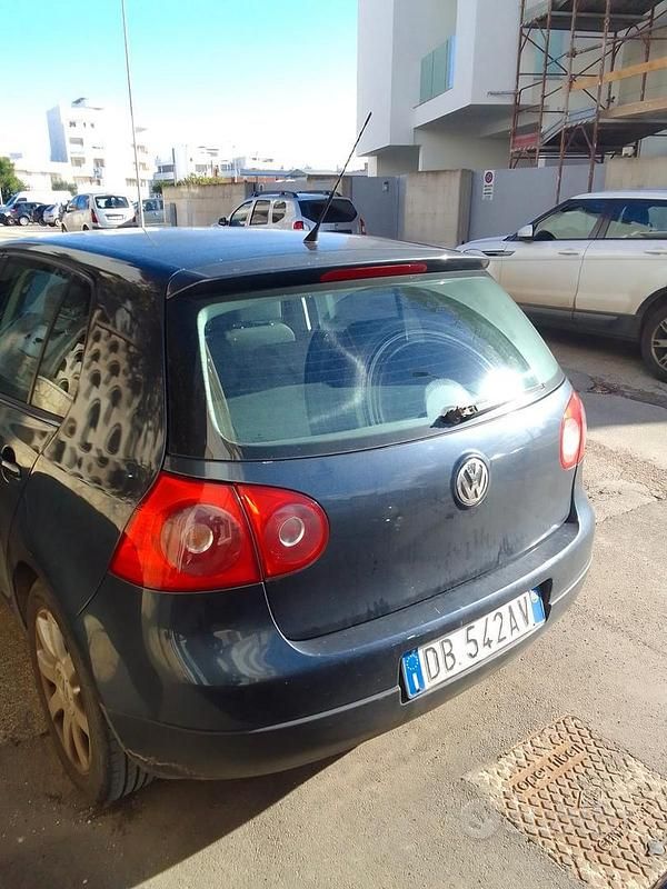 Usata VW Golf IV 2006 Blu Berlina