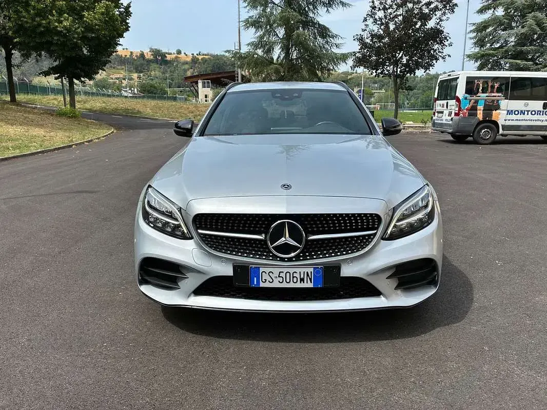 Usata Mercedes C180 122 CV (89 kW) 2021 Argento Station wagon