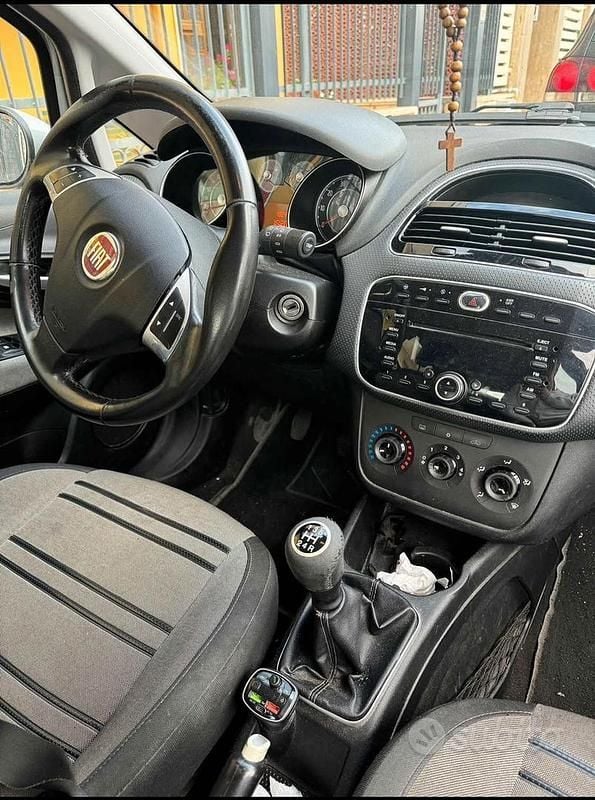 Usata Fiat Punto Evo 95 CV (69 kW) 2011 Grigio Utilitaria
