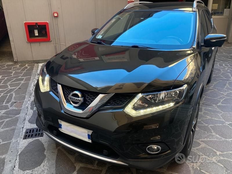 Usata Nissan X-Trail 131 CV (96 kW) 2015 Marrone SUV