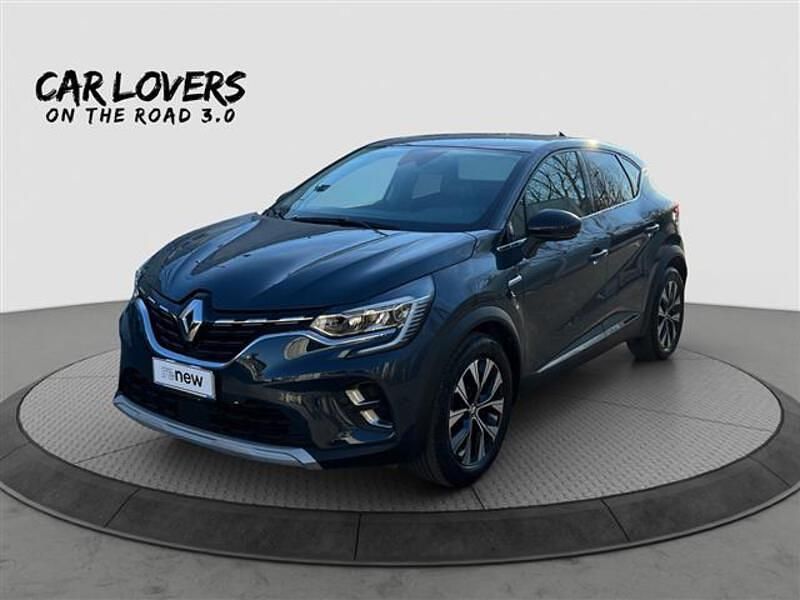 Usata Renault Captur Techno 145 CV (106 kW) 2022 Blu scuro SUV