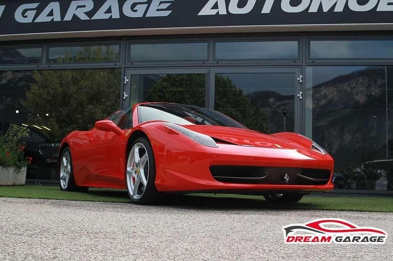 Usata Ferrari 458 570 CV (419 kW) 2012 Rosso Coupé