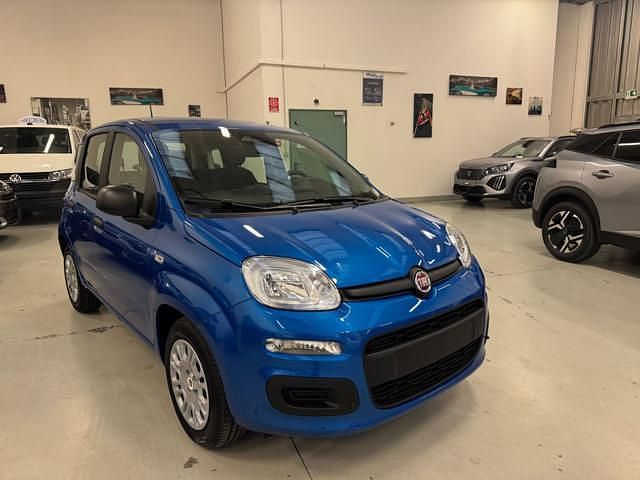 Nuova Fiat Panda S 69 CV (50 kW) 2025 Blu metallizzato Berlina