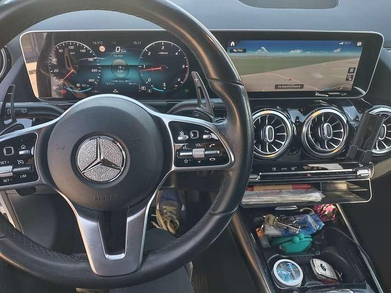 Usata Mercedes B200 150 CV (110 kW) 2020 Monovolume