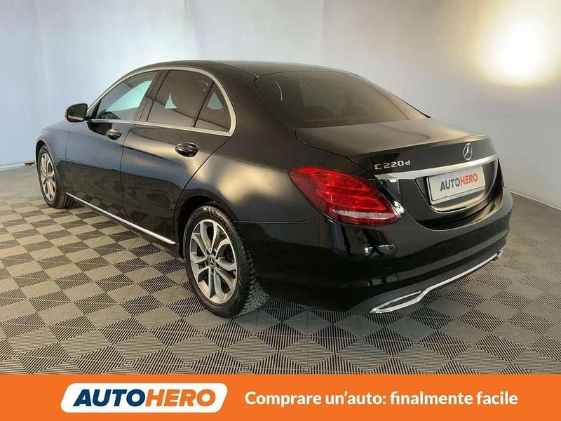 Usata Mercedes C220 170 CV (125 kW) 2019 Nero Berlina
