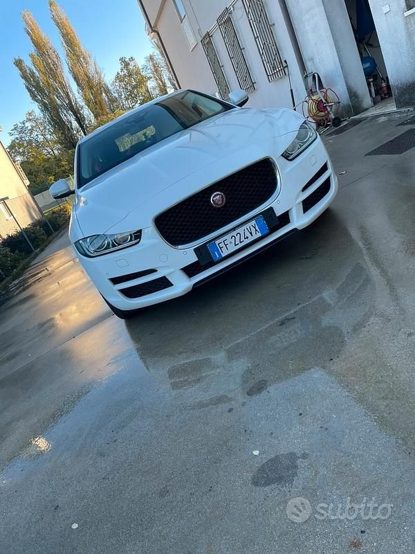 Usata Jaguar XE 200 CV (147 kW) 2016 Berlina