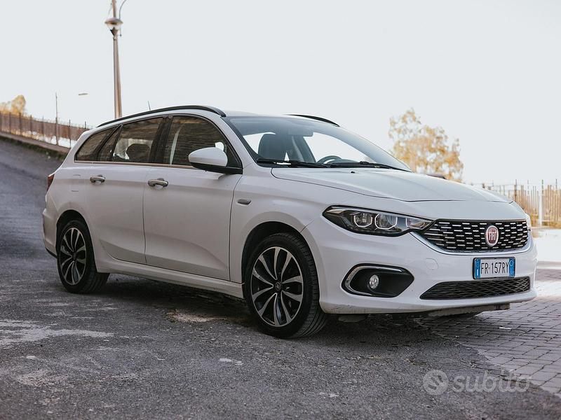 Usata Fiat Tipo Lounge 120 CV (88 kW) 2018 Bianco Station wagon