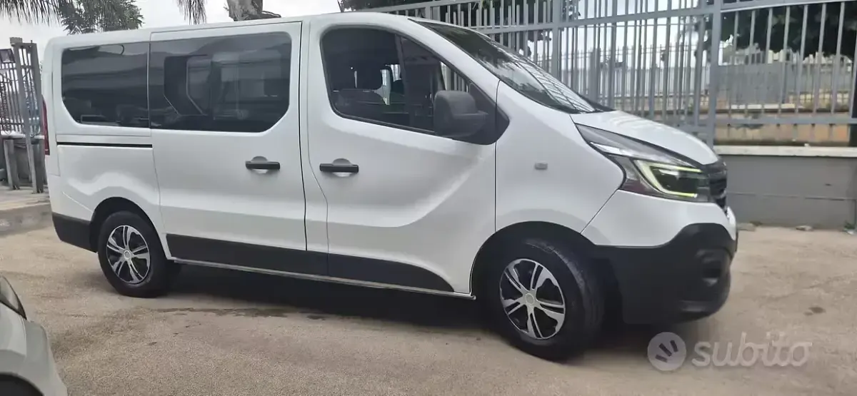 Usata Renault Trafic 145 CV (106 kW) 2020 Bianco Monovolume
