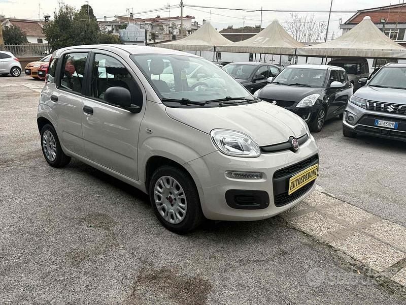 Usata Fiat Panda Lounge 69 CV (50 kW) 2015 Beige Berlina