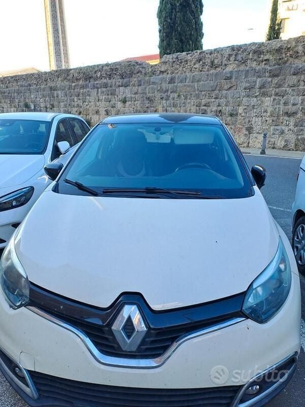 Usata 2015 Renault Captur SUV | 8000 € (Ottimo prezzo) - Immagine 1/2