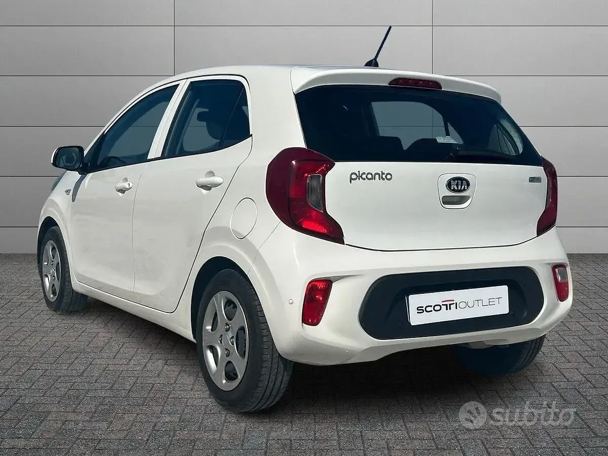 Usata Kia Picanto 67 CV (49 kW) 2018 Bianco Utilitaria