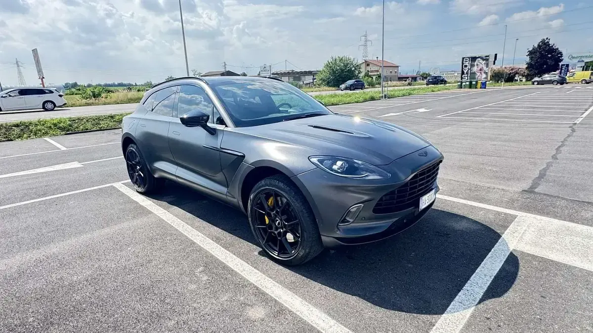Usata Aston Martin DBX 551 CV (405 kW) 2021 SUV