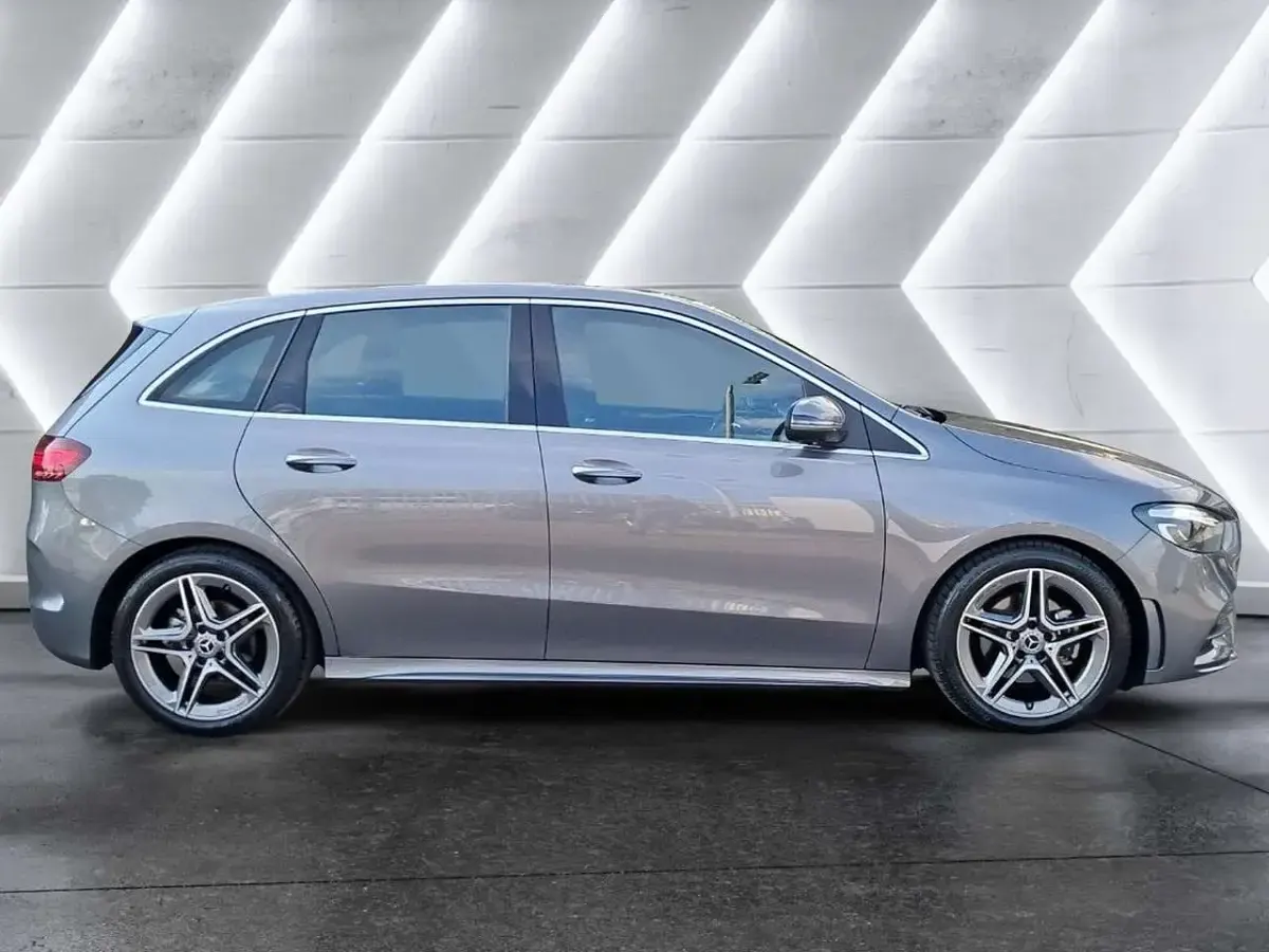 Usata Mercedes B180 AMG line 116 CV (85 kW) 2025 Other Utilitaria