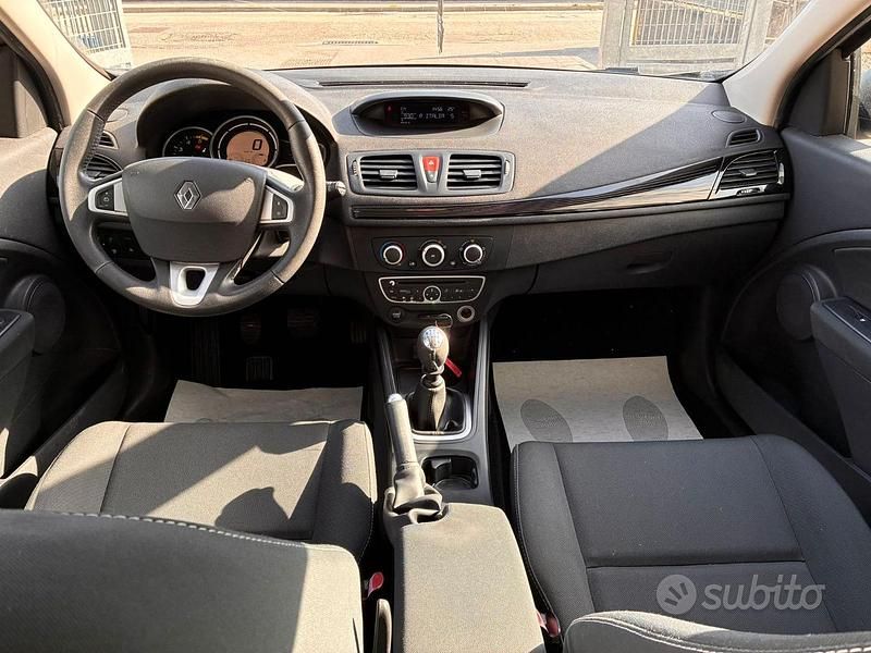 Usata Renault Mégane GrandTour 130 CV (95 kW) 2011 Grigio Station wagon