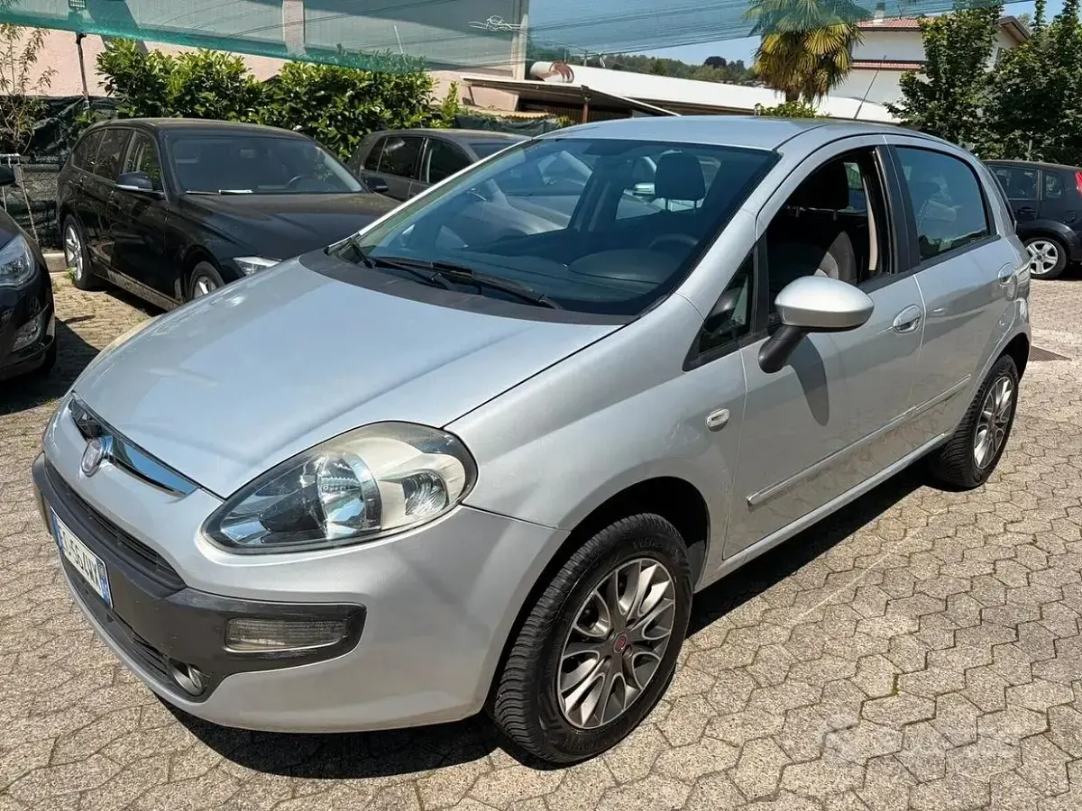 Usata Fiat Punto Evo Dynamic 70 CV (51 kW) 2010 Utilitaria