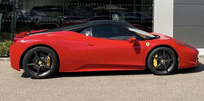 Usata Ferrari 458 570 CV (419 kW) 2011 Rosso Coupé
