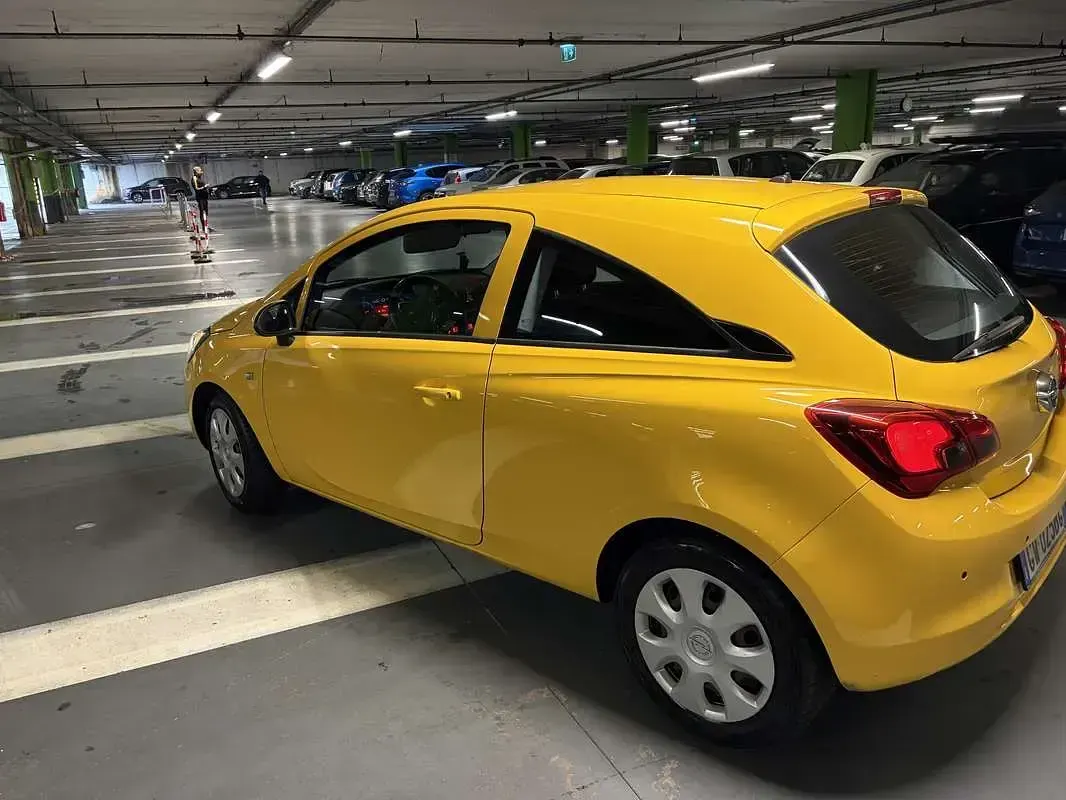 Usata Opel Adam 90 CV (66 kW) 2017 Utilitaria