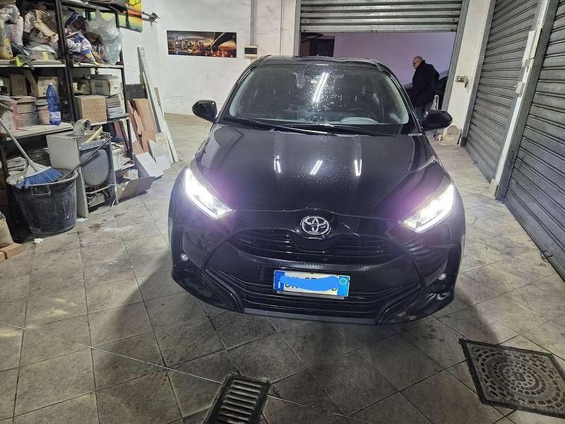Usata 2022 Toyota Yaris Trend Tre volumi | 12.500 € (Super prezzo) - Immagine 1/4