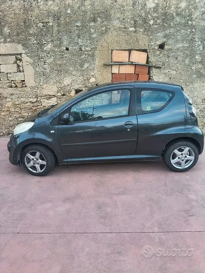 Usata Citroën C1 68 CV (50 kW) 2008 Grigio Utilitaria