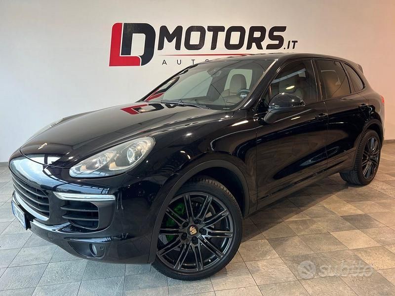 Usata Porsche Cayenne 250 CV (183 kW) 2015 Nero SUV