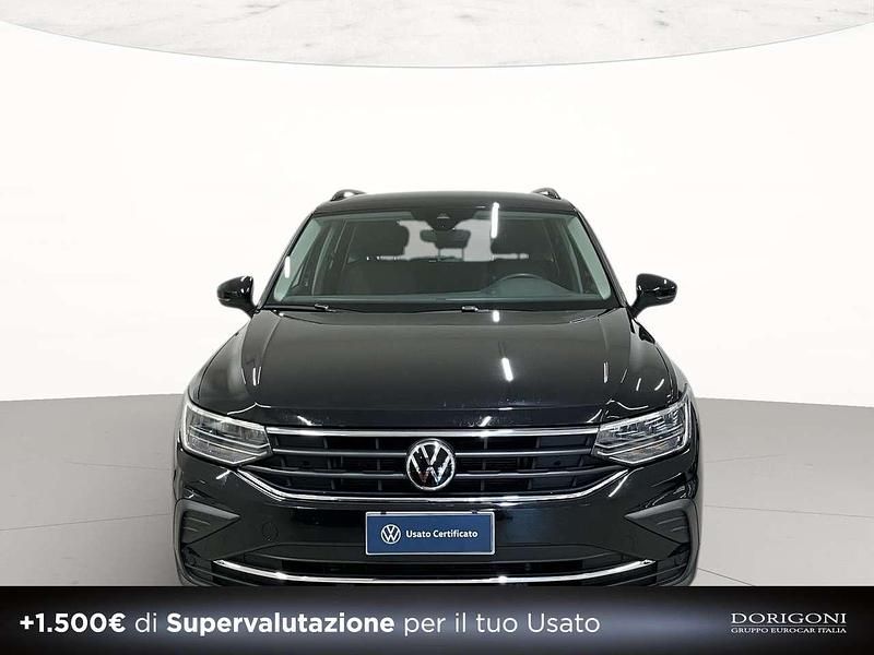Usata VW Tiguan Life 150 CV (110 kW) 2021 Deep black perlato SUV