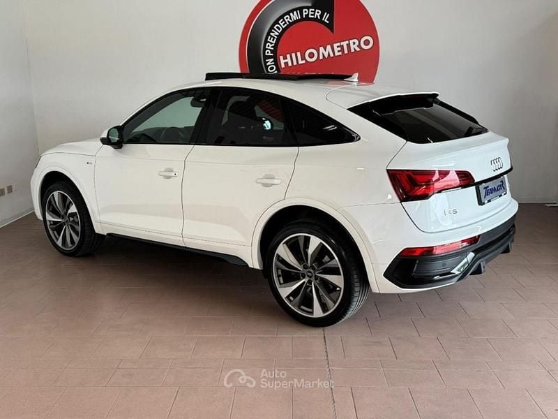 Usado Audi Q5 S-line plus 204 CV (150 kW) 2022 Blanco SUV