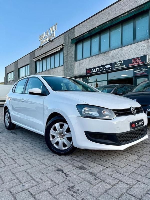 Usata VW Polo Comfortline 70 CV (51 kW) 2011 Bianco Utilitaria