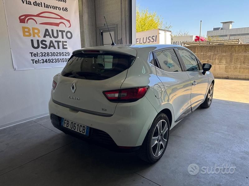 Usata Renault Clio IV Intens 90 CV (66 kW) 2015 Bianco Berlina