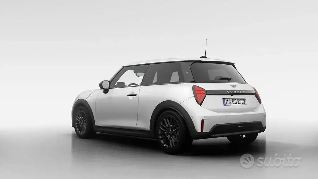 Nuova Mini Cooper 114 kW (156 CV) 2026 P0c6a nanuq white Utilitaria