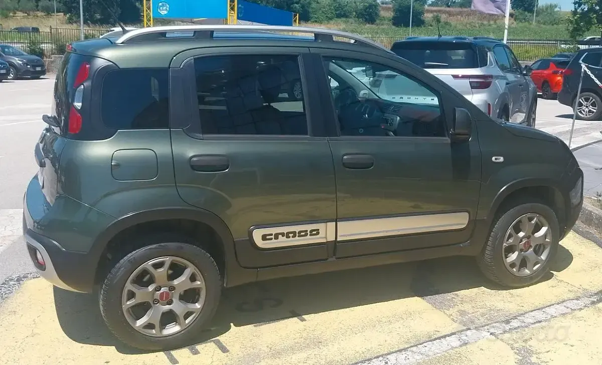 Usata Fiat Panda Cross Cross 80 CV (58 kW) 2015 Verde Utilitaria