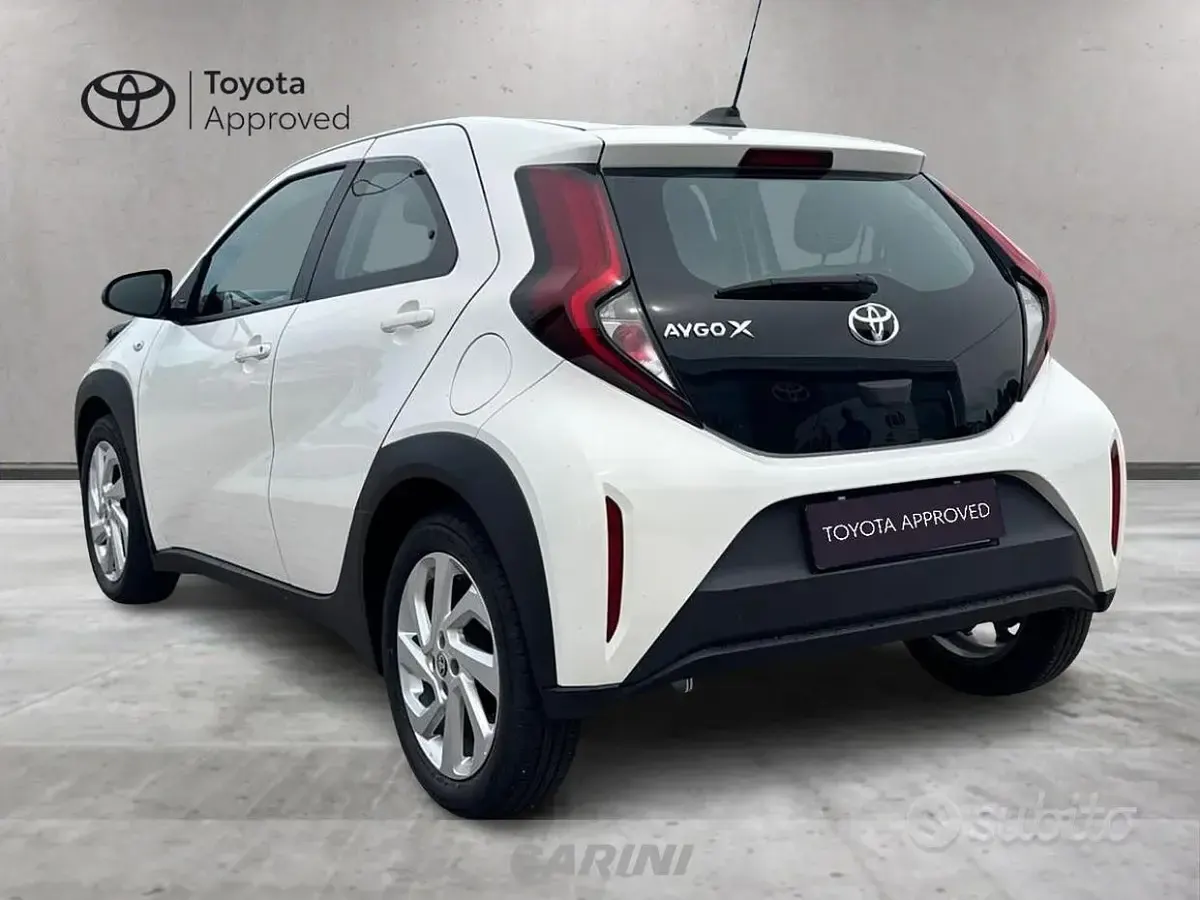 Usata Toyota Aygo X Active 72 CV (52 kW) 2022 Bianco SUV