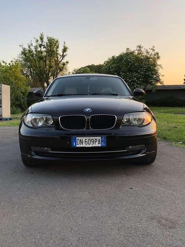 Usata BMW 118 143 CV (105 kW) 2008 Nero Utilitaria