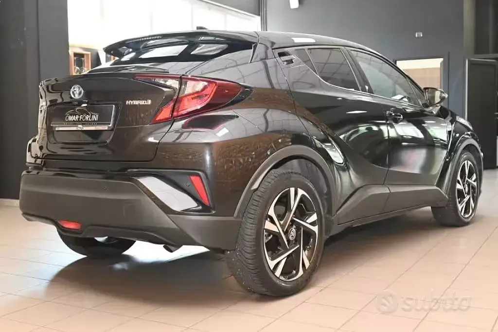 Usata Toyota C-HR Sport 98 CV (72 kW) 2022 Nero met SUV