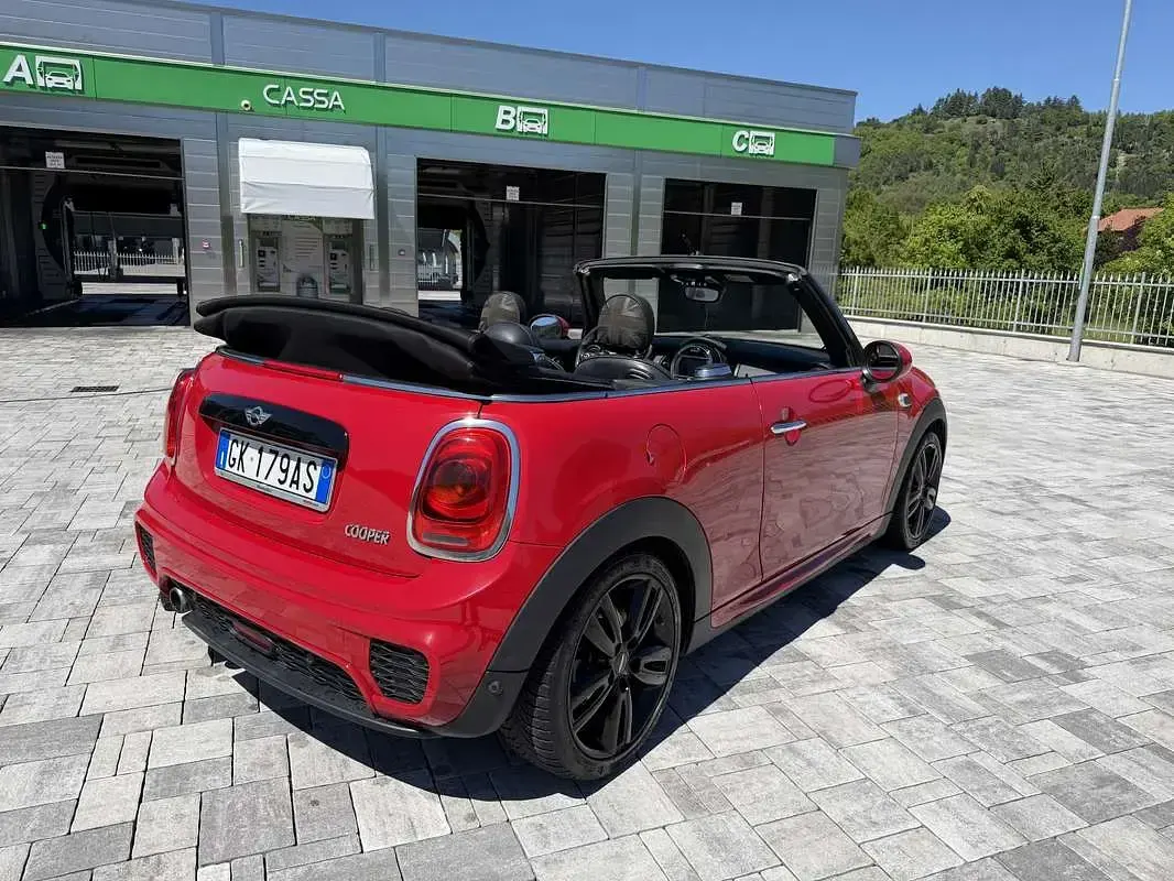 Usata Mini John Cooper Works Cabriolet 136 CV (100 kW) 2017 Rosso Cabrio