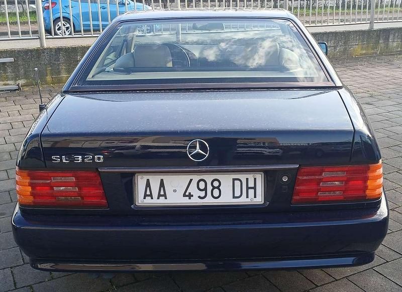 Usata Mercedes SL320 231 CV (169 kW) 1994 Vernice pastello Cabrio