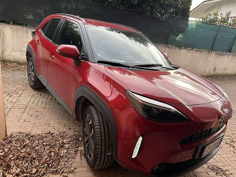 Usata Toyota Yaris Cross Trend 92 CV (67 kW) 2024 SUV