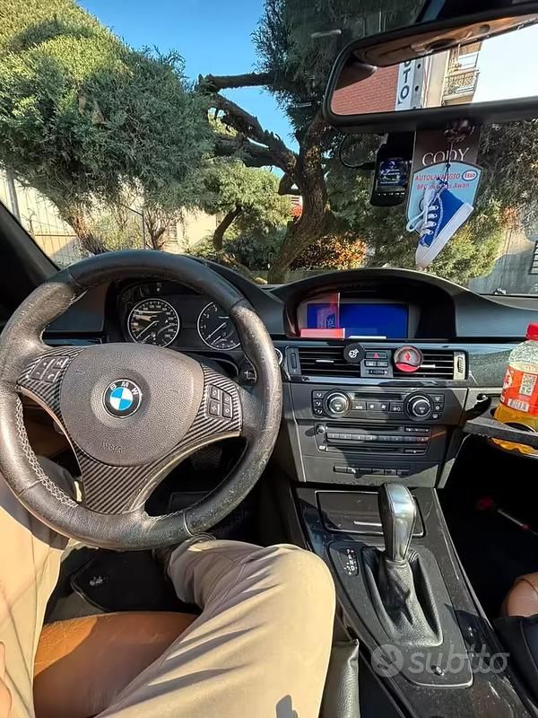 Usata BMW 320 Cabriolet Efficient Dynamics 170 CV (125 kW) 2008 Nero Cabrio