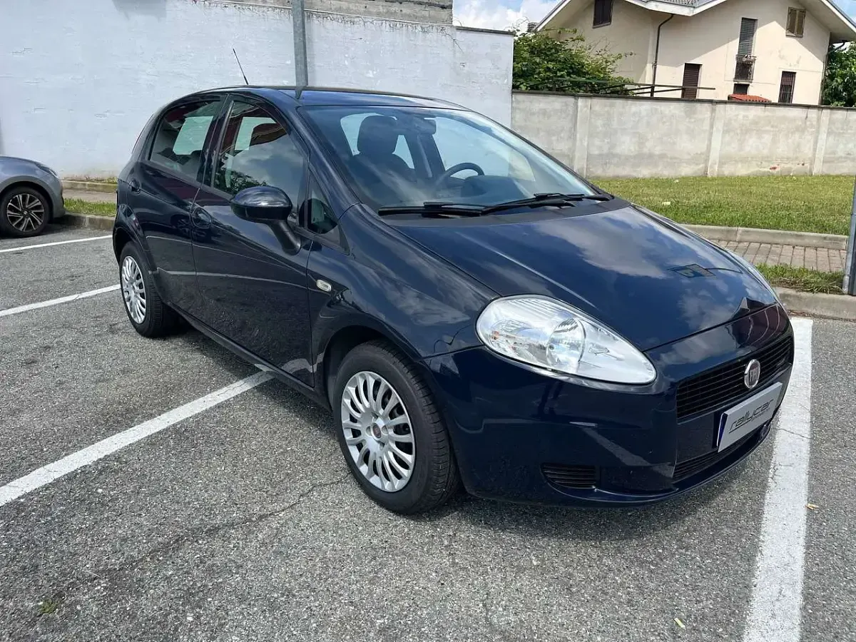 Usata Fiat Punto 75 CV (55 kW) 2011 Blu/azzurro Utilitaria