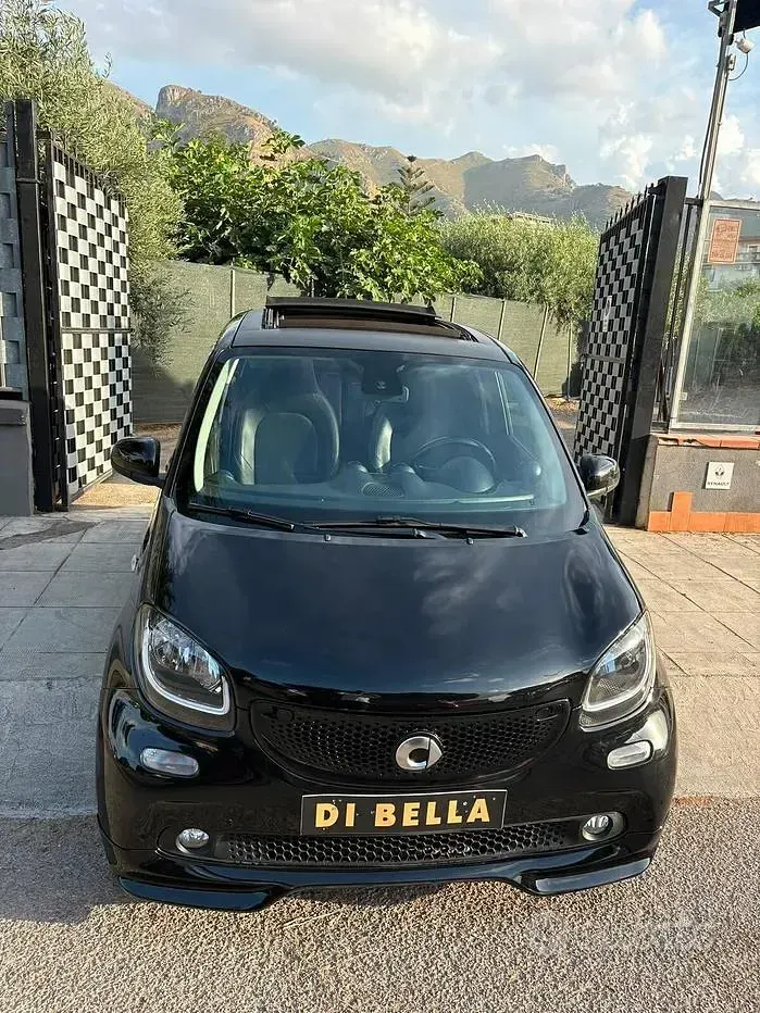 Usata Smart ForFour Brabus 109 CV (80 kW) 2017 Nero Utilitaria