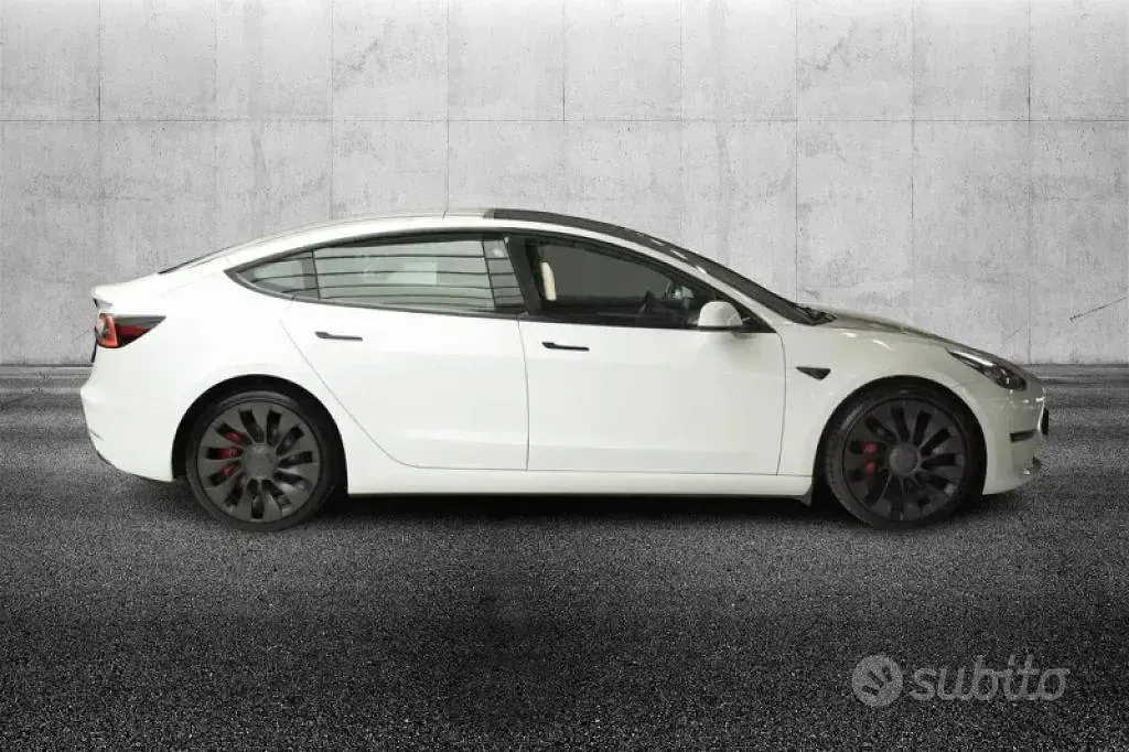 Usata Tesla Model 3 Performance 155 kW (211 CV) 2021 Bianco Berlina