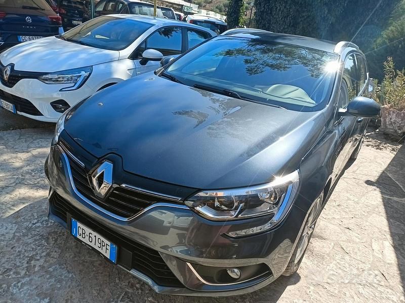 Usata Renault Mégane GrandTour 115 CV (84 kW) 2020 Blu Station wagon