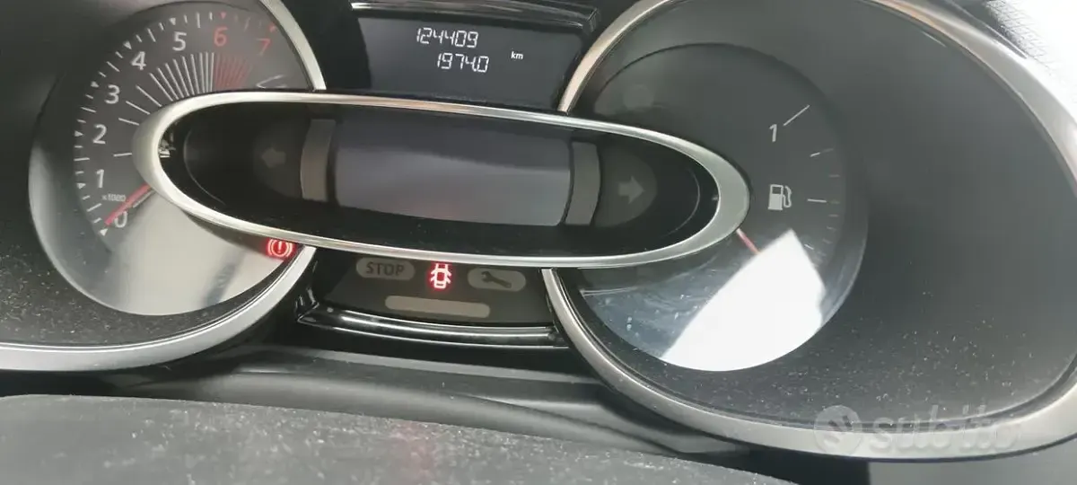 Usata Renault Clio 90 CV (66 kW) 2016 Marrone Utilitaria