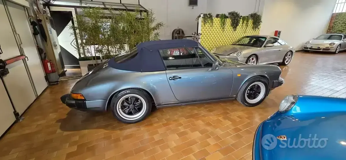 Usata Porsche 911 Carrera Cabriolet 231 CV (169 kW) 1985 Blu Cabrio
