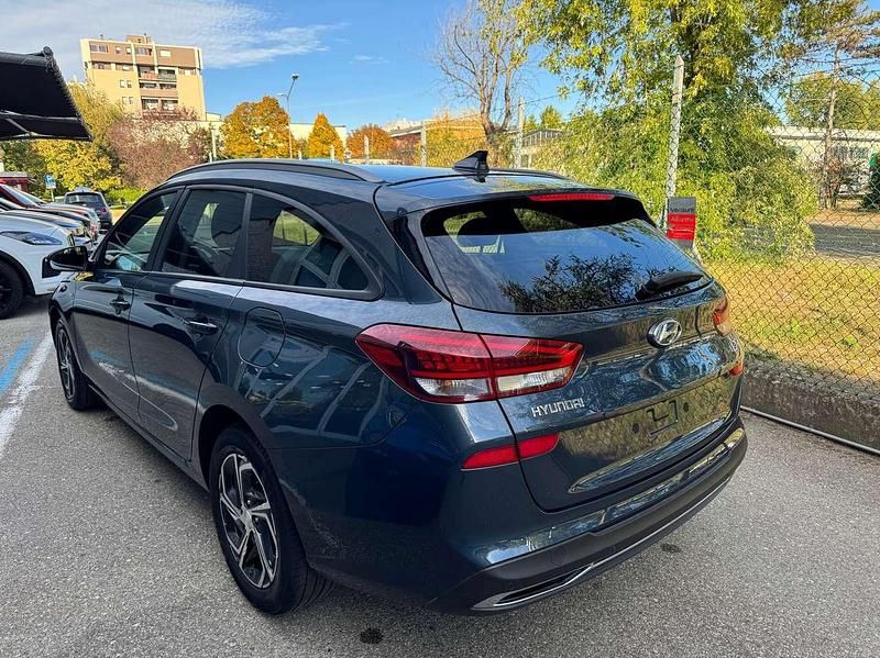 Usata Hyundai i30 N Line 120 CV (88 kW) 2023 Grigio metallizzato Station wagon