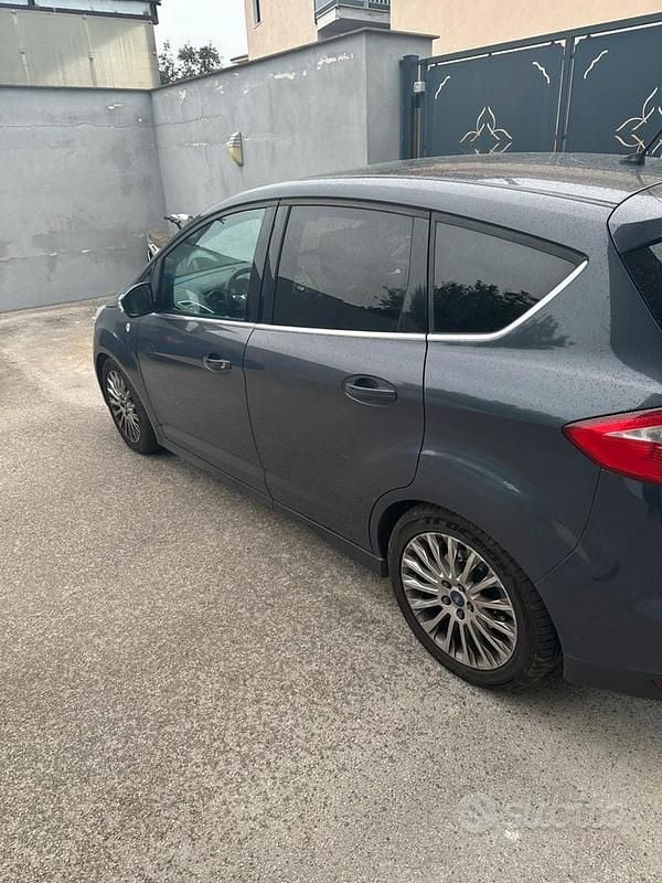 Grigio Usata 2012 Ford C-MAX Titanium Monovolume | 4000 € (Super prezzo) - Immagine 1/4