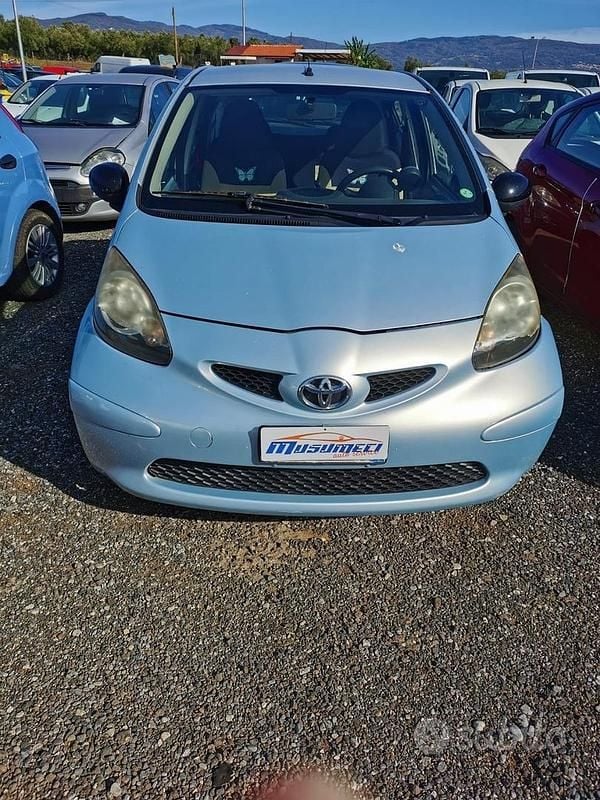 Grigio Usata 2006 Toyota Aygo Sol Due volumi | 3800 € (Cara) - Immagine 1/4